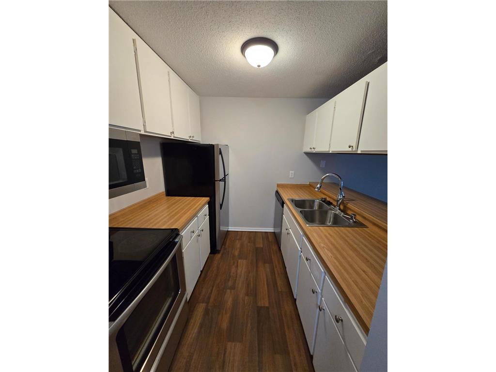 2800 Hamline Avenue N #248 Roseville MN 55113 6659288 image1