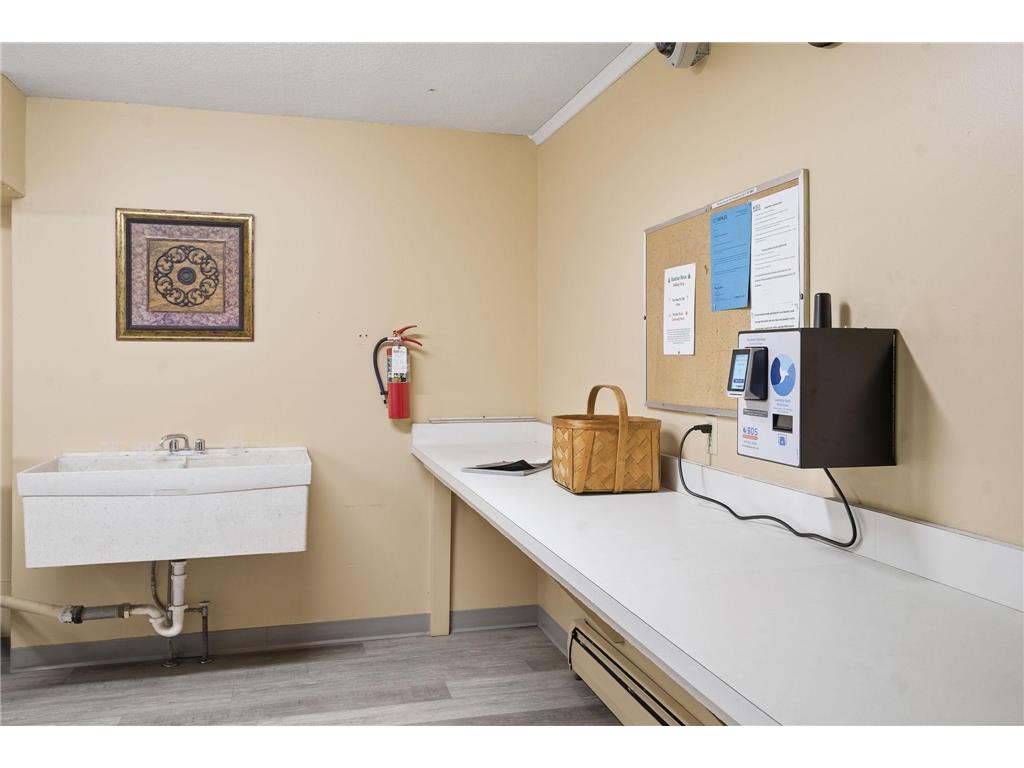 2800 Hamline Avenue N #317 Roseville MN 55113 7001738 image23