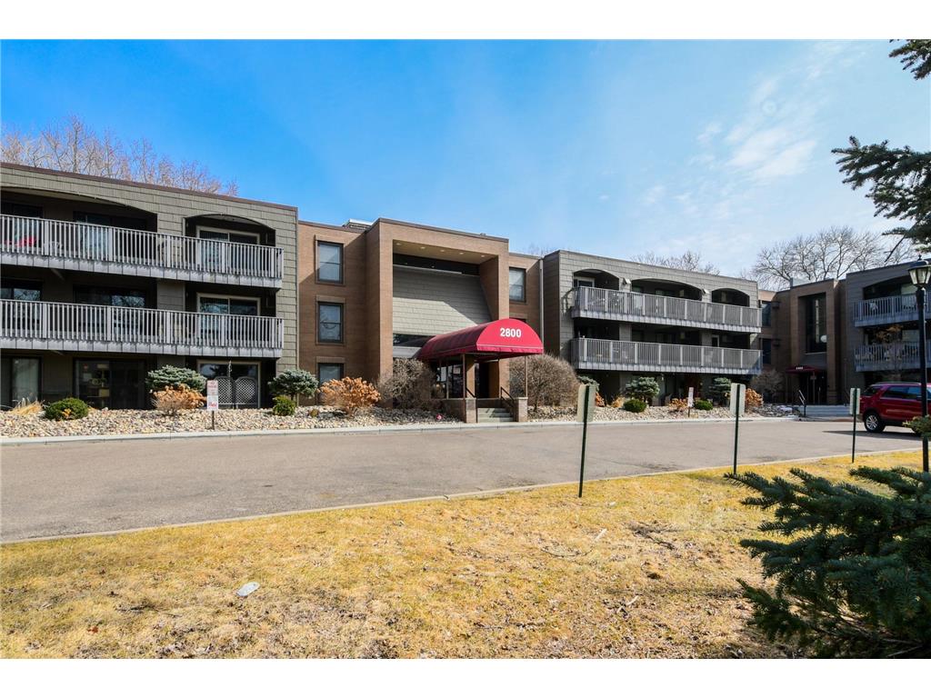 2800 Hamline Avenue N #318 Roseville MN 55113 6679225 image1