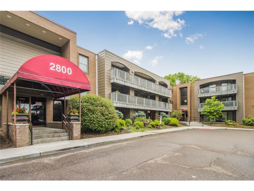 2800 Hamline Avenue N #327 Roseville MN 55113 6540778 image1