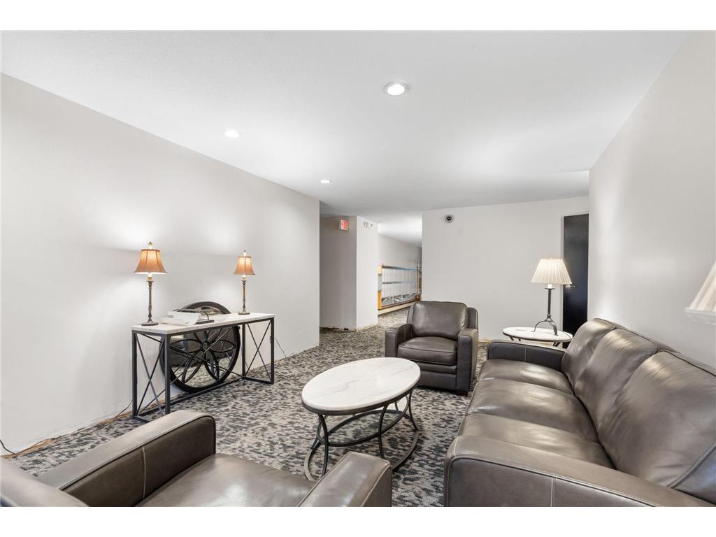 2800 Hamline Avenue N #329 Roseville MN 55113 7045793 image10