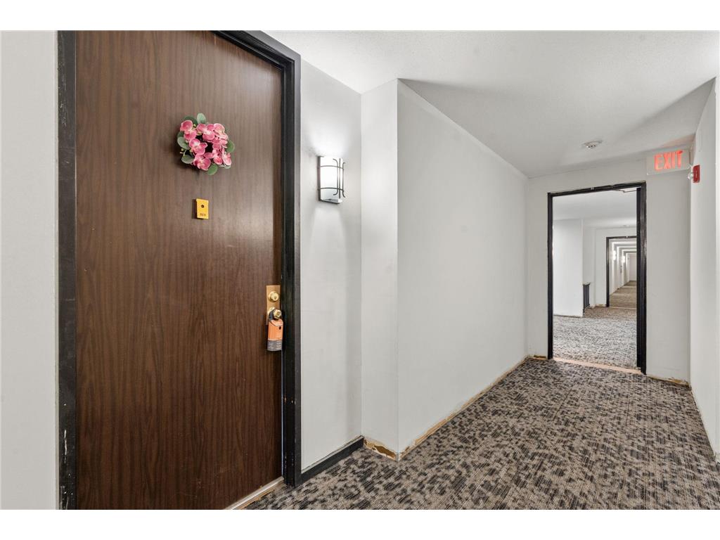 2800 Hamline Avenue N #329 Roseville MN 55113 7045793 image21