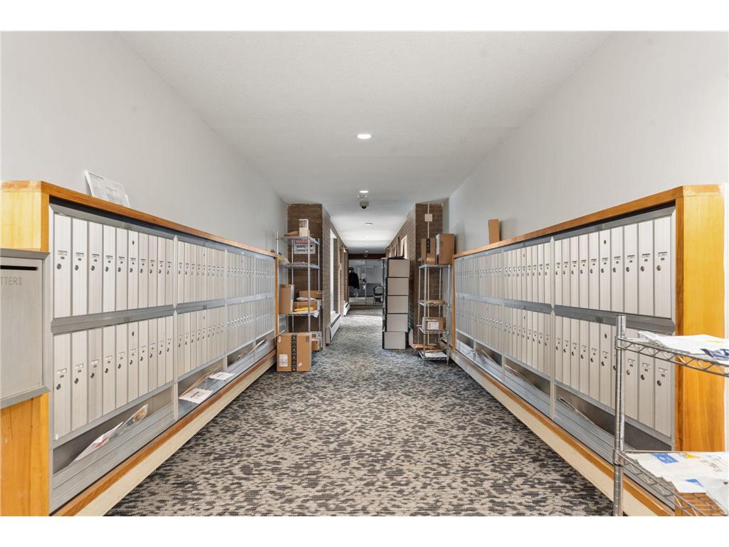 2800 Hamline Avenue N #329 Roseville MN 55113 7045793 image6