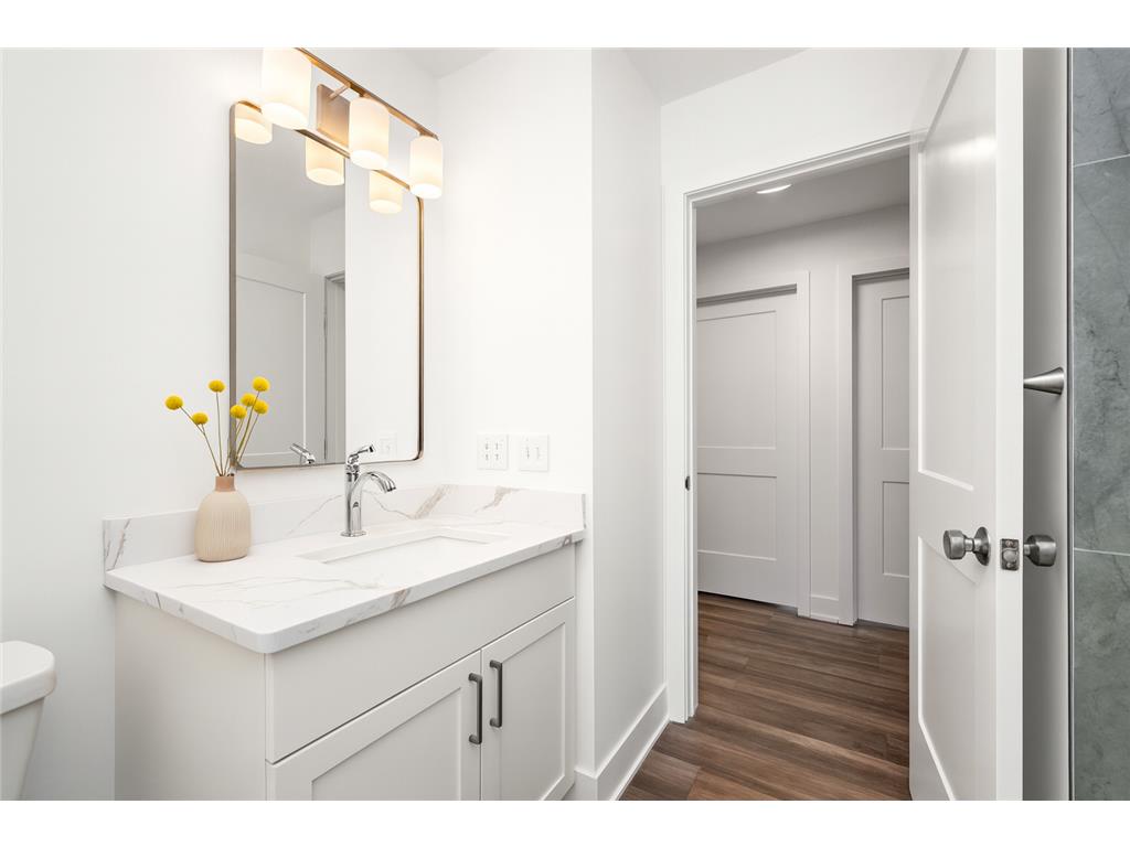 2800 Hamline Avenue N #332 Roseville MN 55113 6826468 image14
