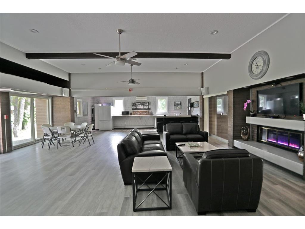 2800 Hamline Avenue N #332 Roseville MN 55113 6826468 image25