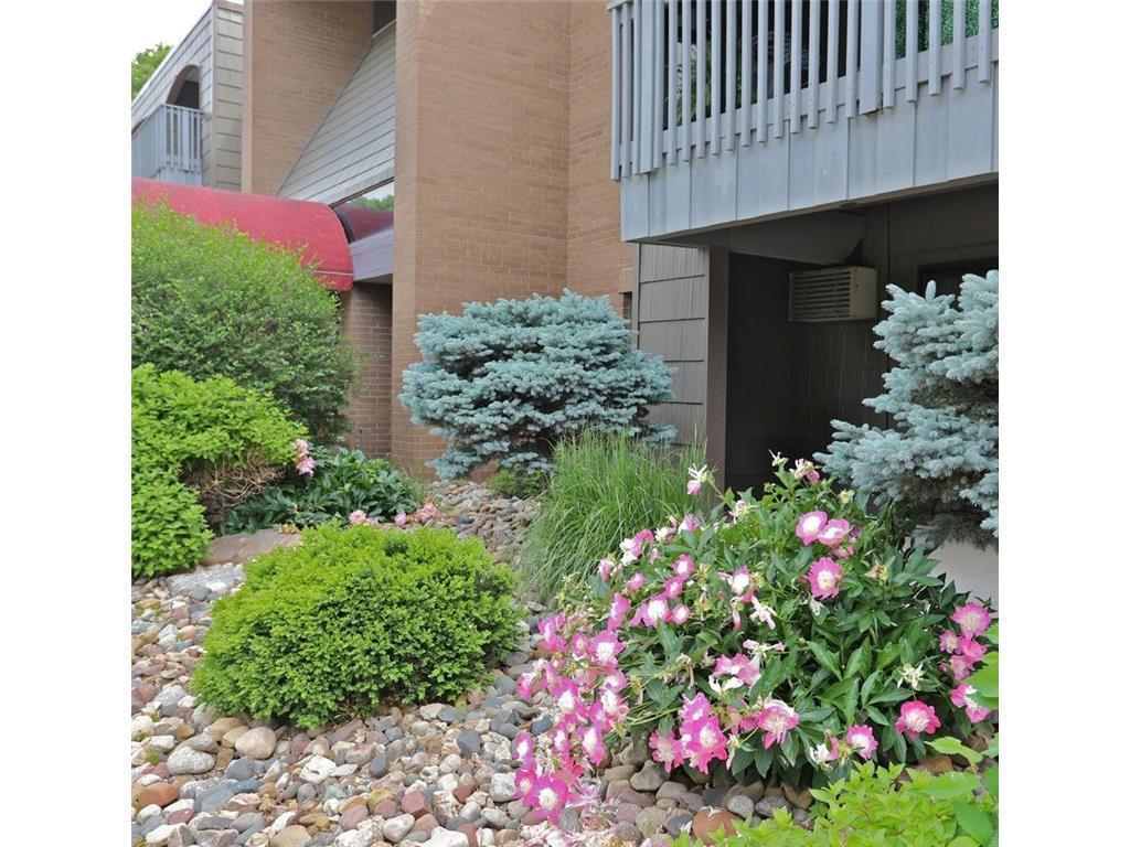2800 Hamline Avenue N #332 Roseville MN 55113 6826468 image6