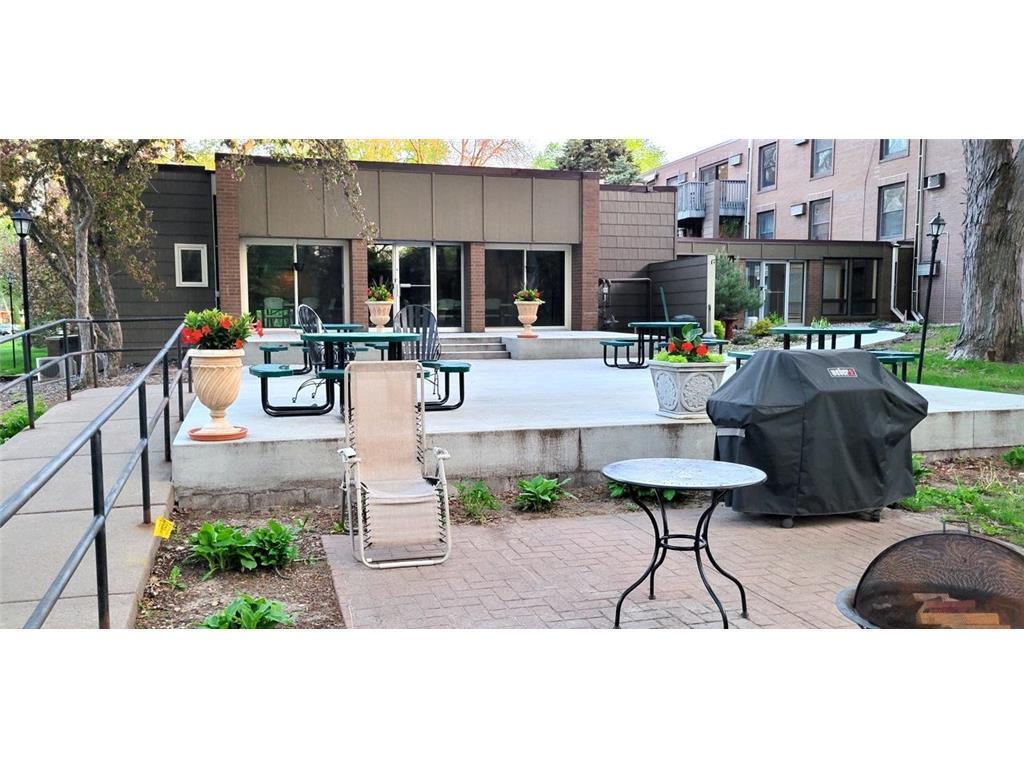 2800 Hamline Avenue N #332 Roseville MN 55113 6826468 image8