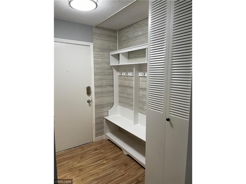 2800 Hillsboro Avenue N #105 New Hope MN 55427 6818976 image1