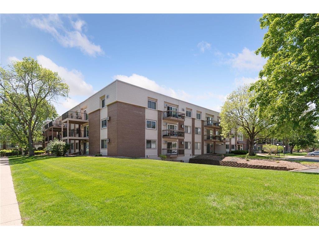2800 Hillsboro Avenue N #124 New Hope MN 55427 6548983 image1