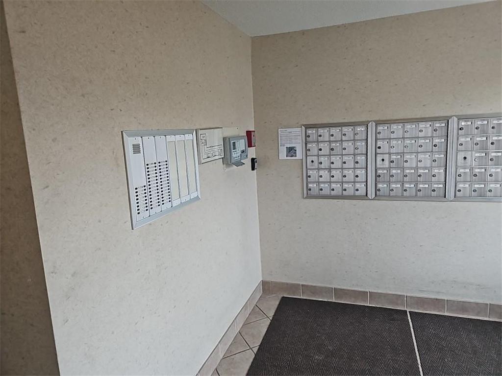 2800 Hillsboro Avenue N #307 New Hope MN 55427 7049830 image25