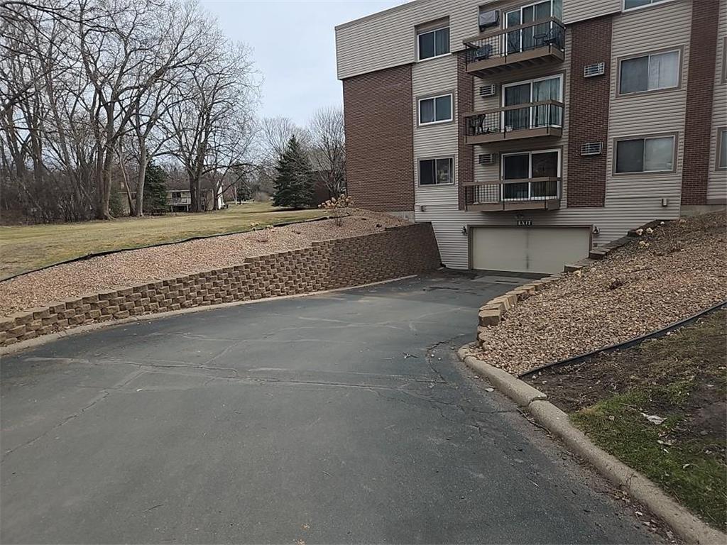 2800 Hillsboro Avenue N #307 New Hope MN 55427 7049830 image28