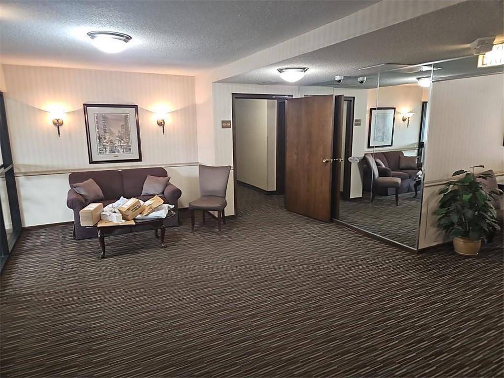 2800 Hillsboro Avenue N #307 New Hope MN 55427 7049830 image4