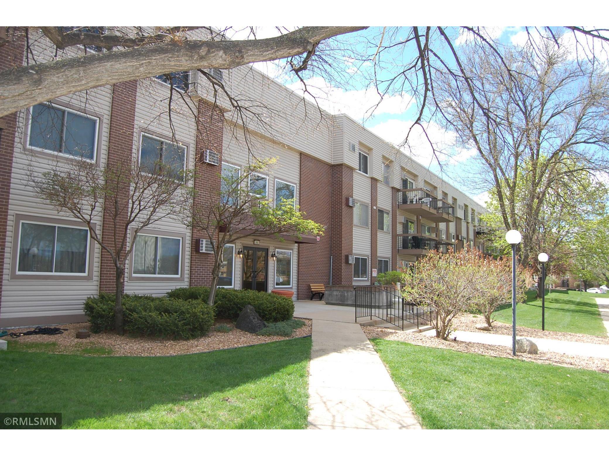 2800 Hillsboro Avenue N 309, New Hope, MN, 55427 MLS 5754127 Edina Realty