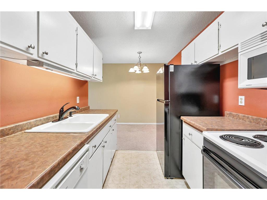 2800 Hillsboro Avenue N #315 New Hope MN 55427 7061550 image19