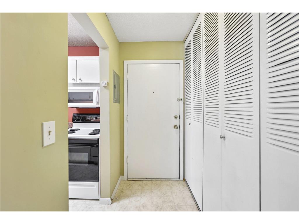 2800 Hillsboro Avenue N #315 New Hope MN 55427 7061550 image29