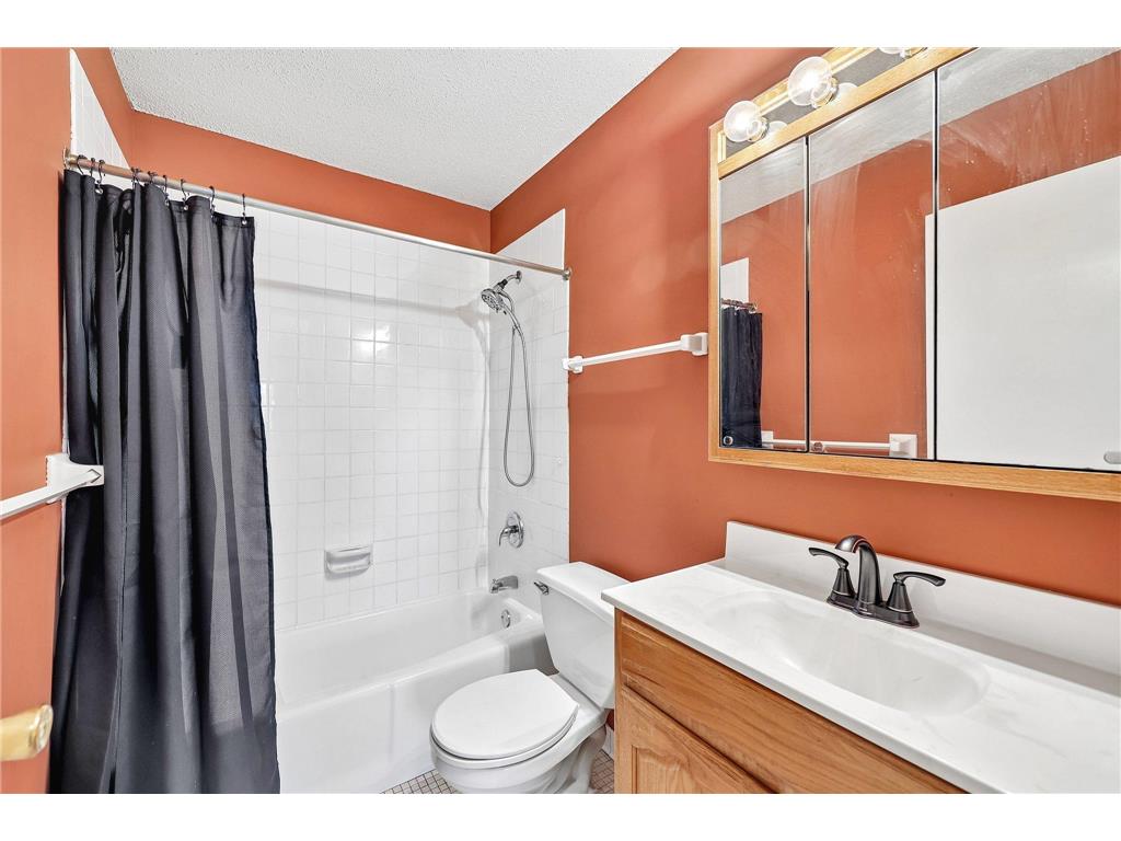 2800 Hillsboro Avenue N #315 New Hope MN 55427 7061550 image4