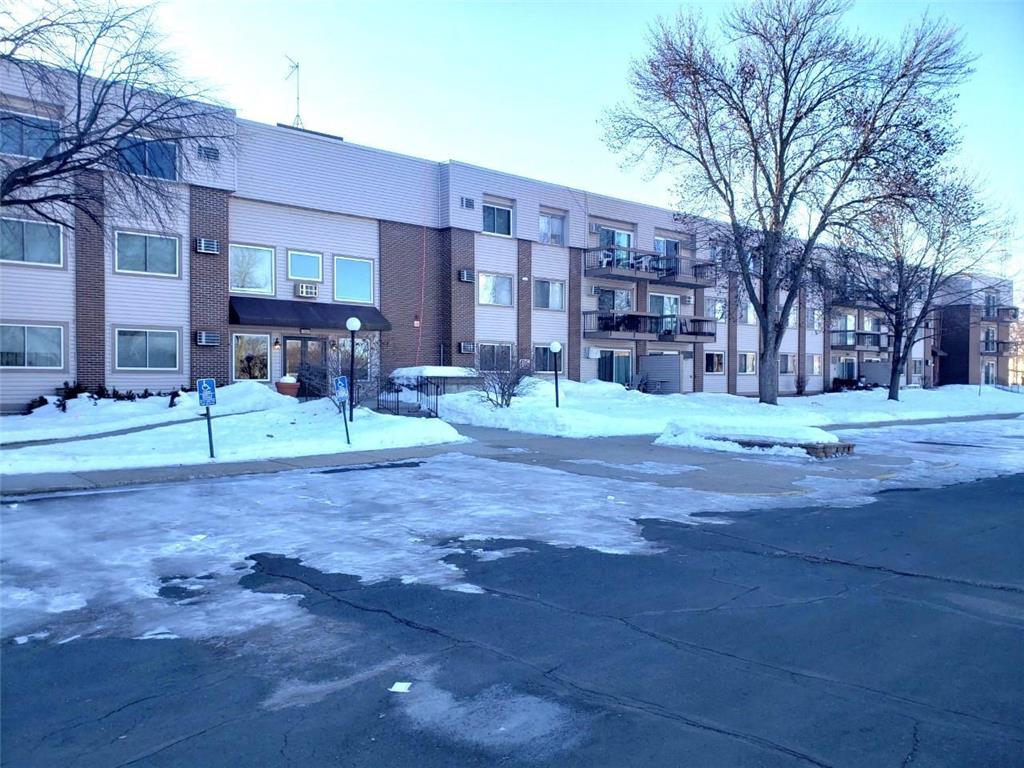 2800 Hillsboro Avenue N 323, New Hope, MN, 55427 MLS 6333780