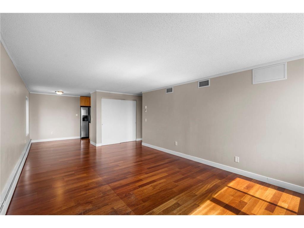 2800 W 44th Street #302 Minneapolis MN 55410 7100030 image12