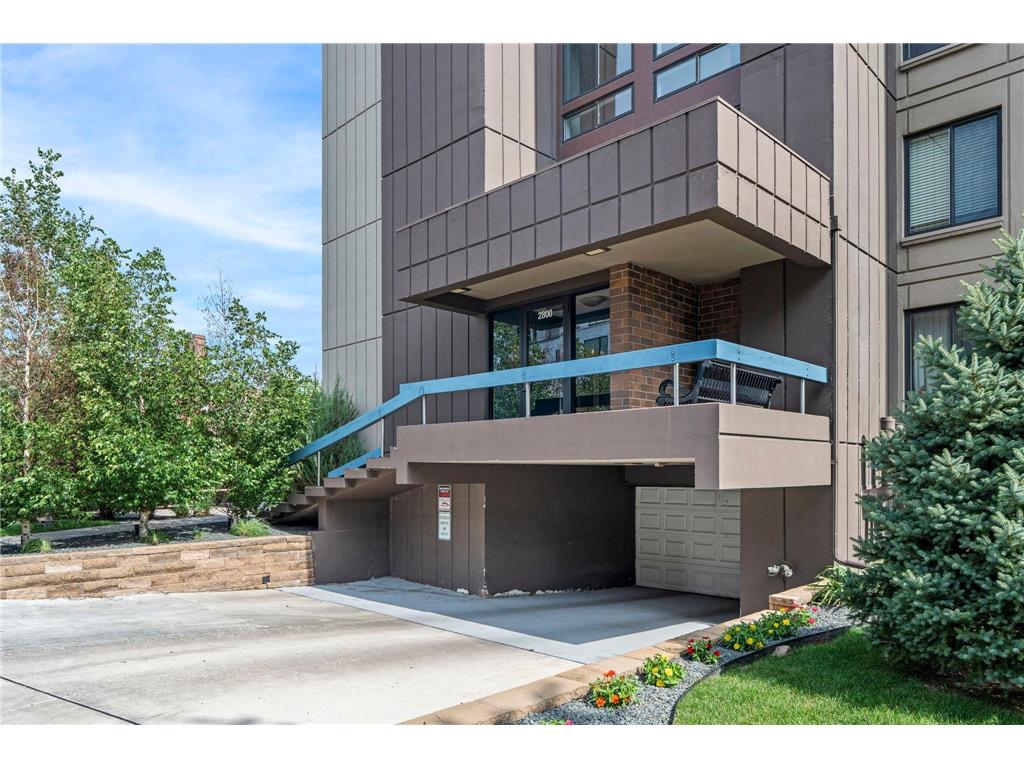 2800 W 44th Street #302 Minneapolis MN 55410 7100030 image4