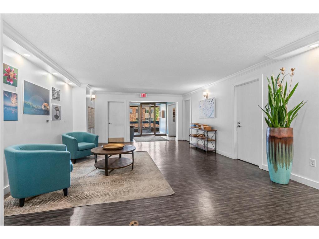 2800 W 44th Street #302 Minneapolis MN 55410 7100030 image5