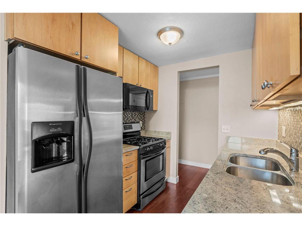 2800 W 44th Street #302 Minneapolis MN 55410 7100030 image6