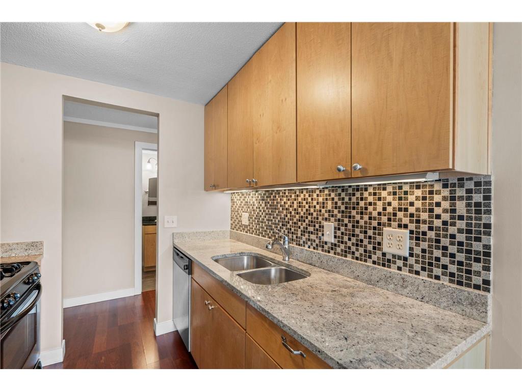 2800 W 44th Street #302 Minneapolis MN 55410 7100030 image7