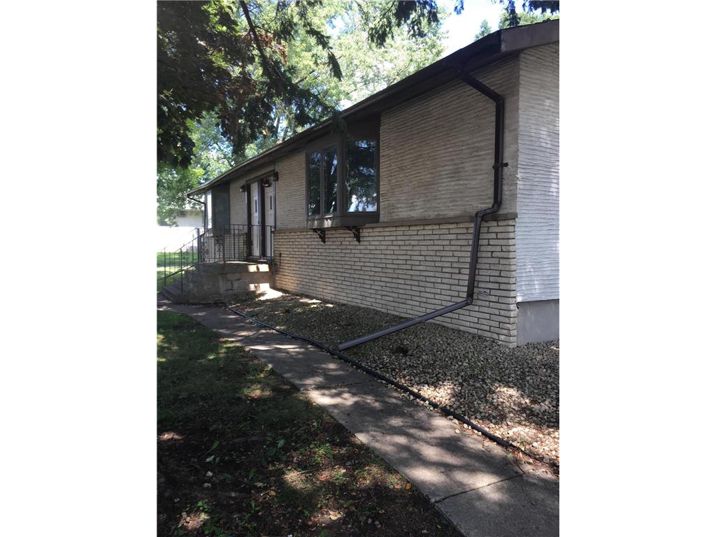 2800 White Bear Avenue N Maplewood MN 55109 6564958 image1