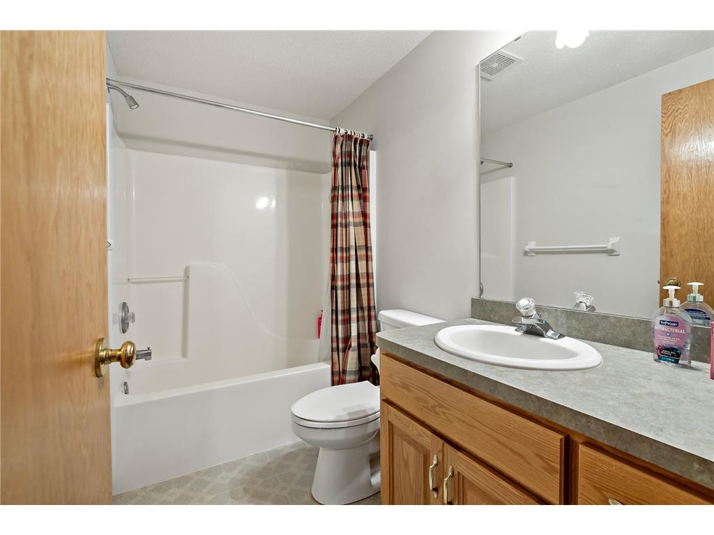 2801 87th Trail N Brooklyn Park MN 55443 7063408 image31