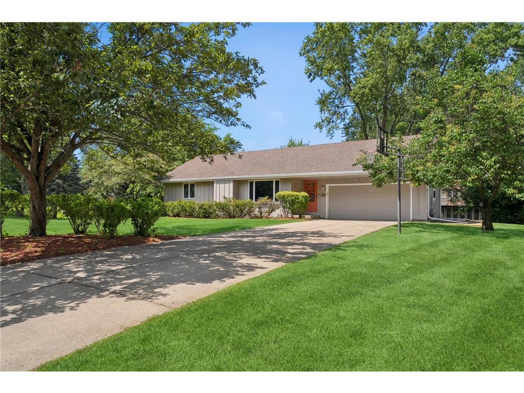 2801 Black Oaks Lane N Plymouth MN 55447 6752482 image1