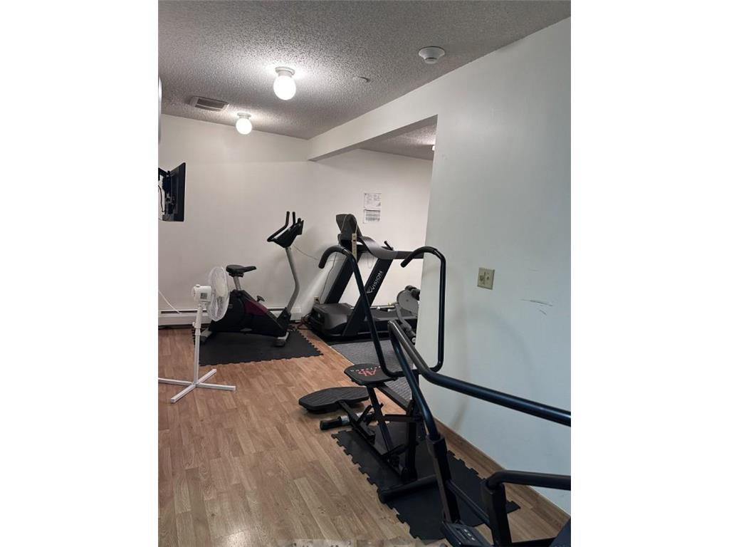 2801 Flag Avenue N #102 New Hope MN 55427 7018292 image17