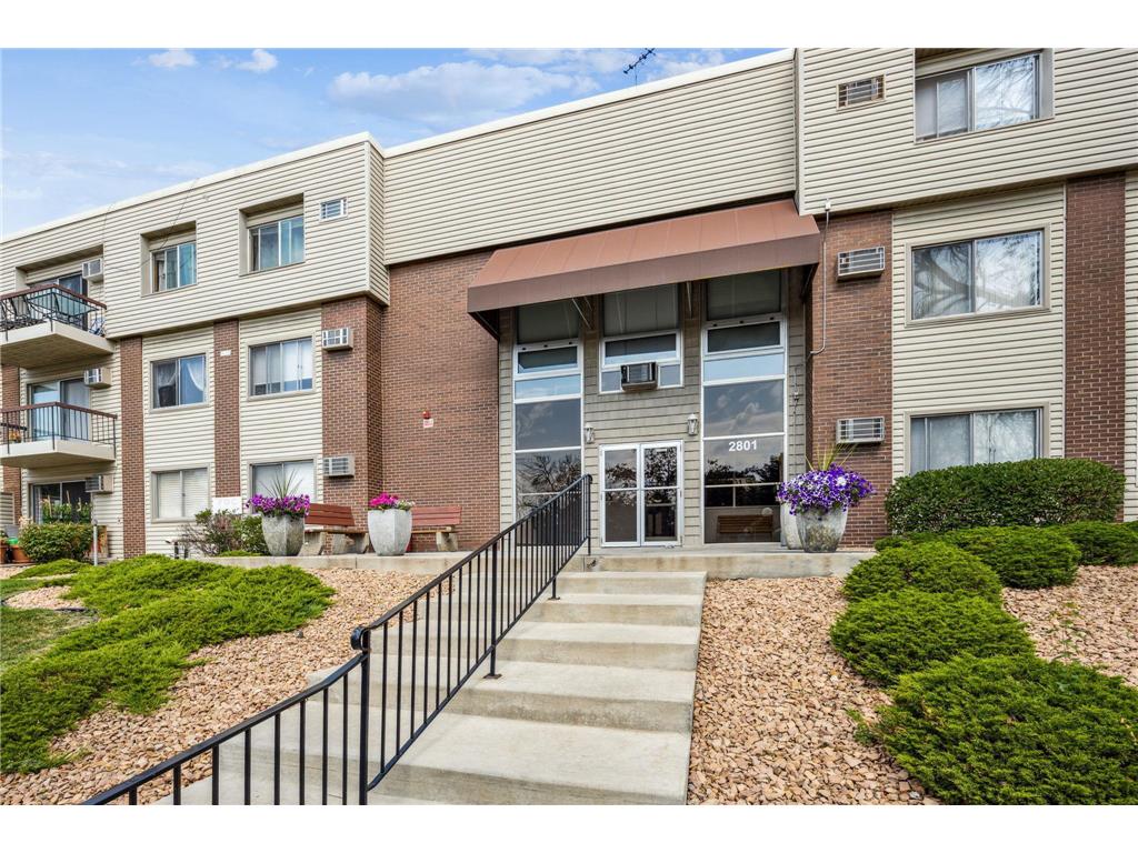 2801 Flag Avenue N #110 New Hope MN 55427 6393896 image1