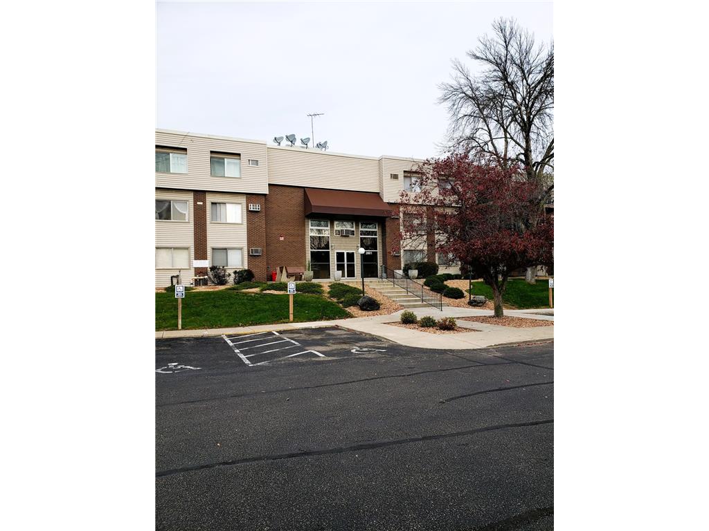 2801 Flag Avenue N #218 New Hope MN 55427 6473752 image1