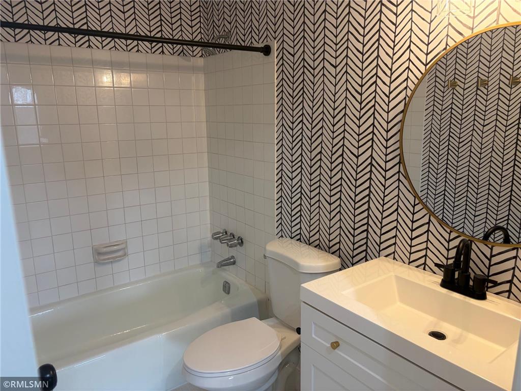 2801 Flag Avenue N #323 New Hope MN 55427 7046697 image15