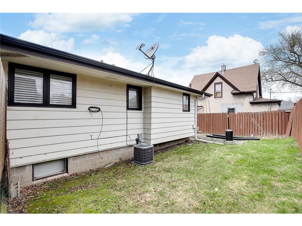 2801 Lincoln Street NE Minneapolis MN 55418 7090615 image98