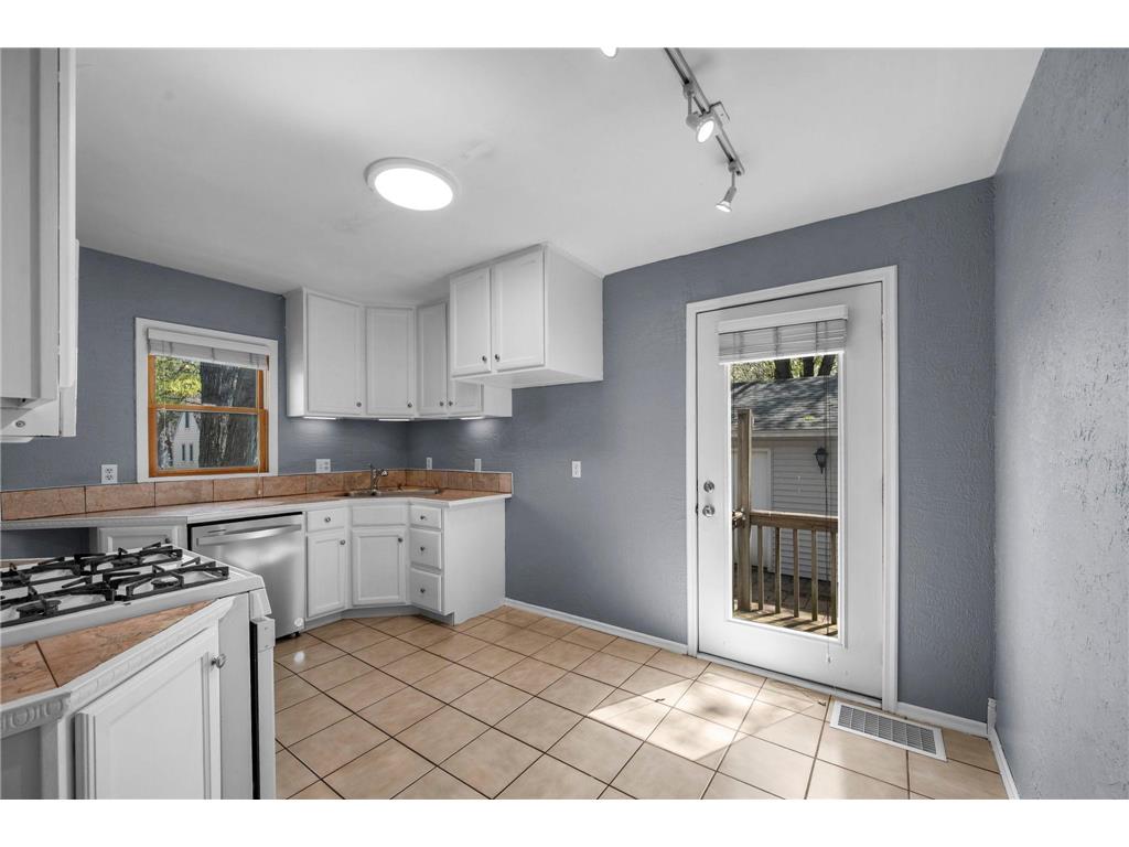 2801 W 71 1/2 Street Richfield MN 55423 7081648 image14