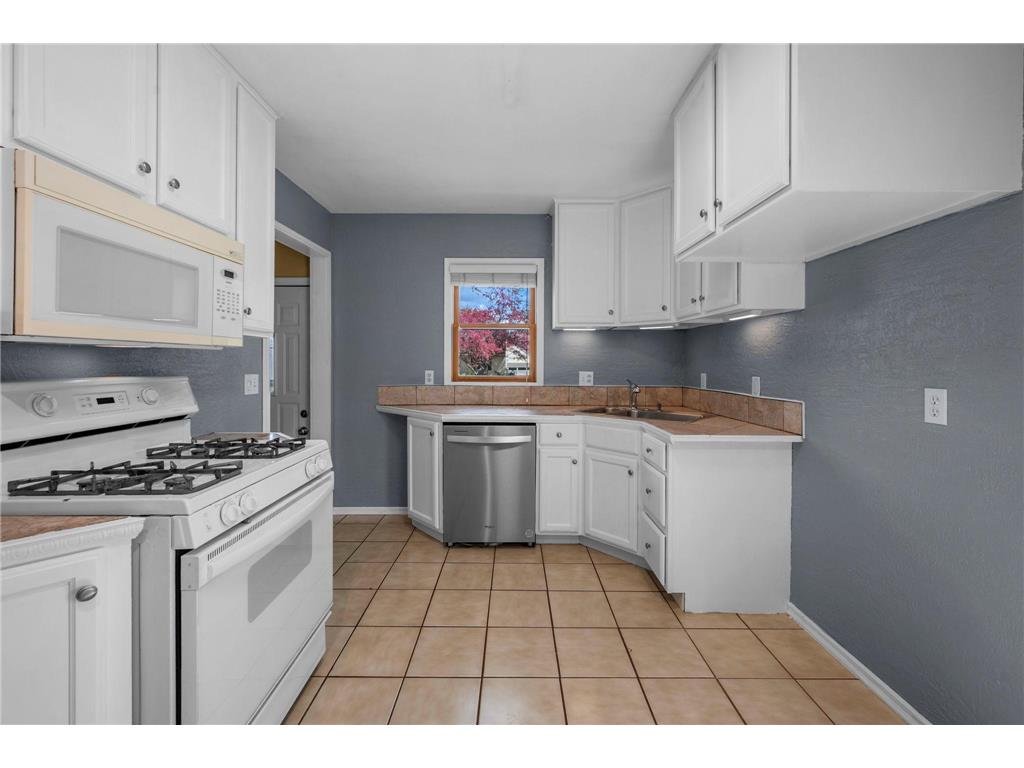 2801 W 71 1/2 Street Richfield MN 55423 7081648 image16