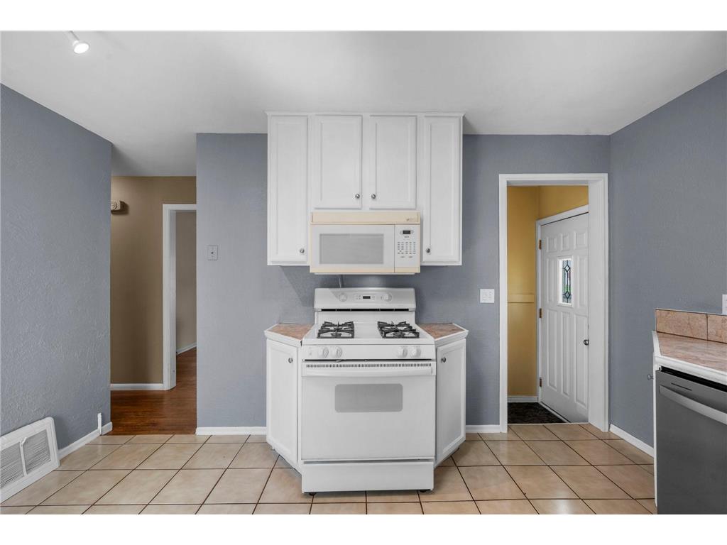 2801 W 71 1/2 Street Richfield MN 55423 7081648 image17