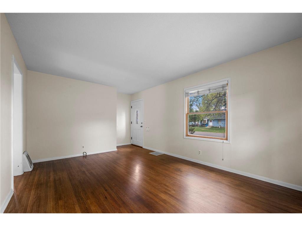 2801 W 71 1/2 Street Richfield MN 55423 7081648 image9