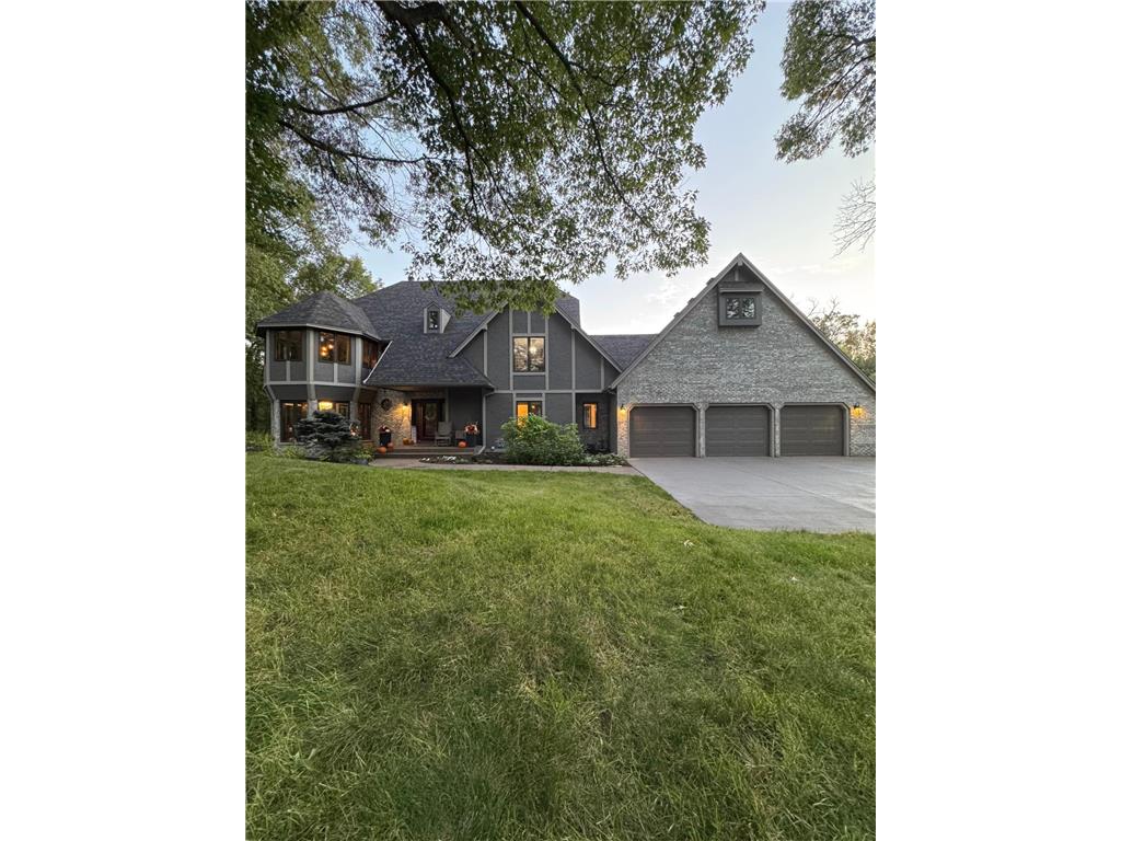 2801 Woods Trail N Burnsville MN 55306 7017703 image1