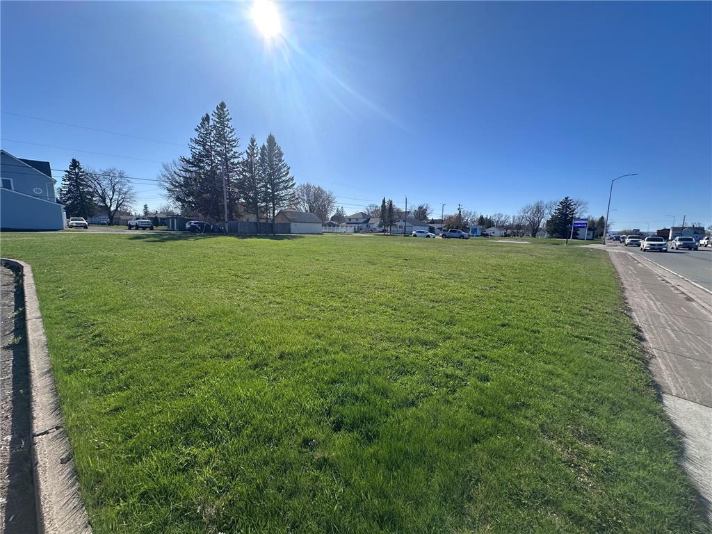 2802 E 2nd Street Superior WI 54880 6722665 image4