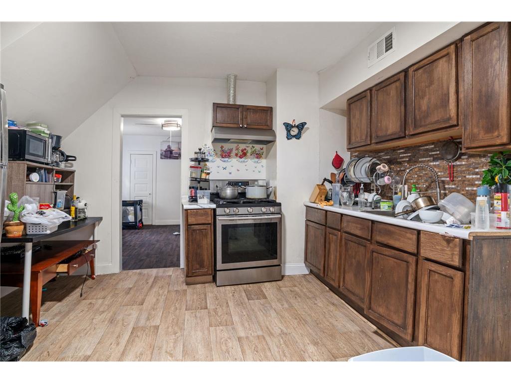 2802 Girard Avenue N Minneapolis MN 55411 6765267 image20