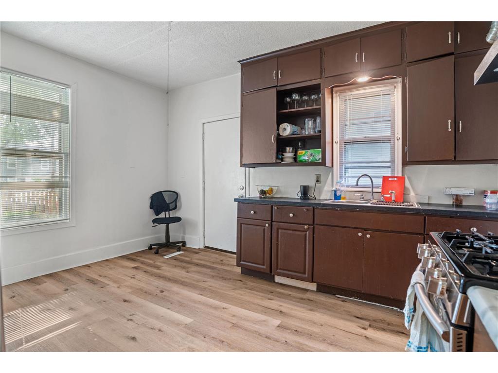 2802 Girard Avenue N Minneapolis MN 55411 6765267 image5