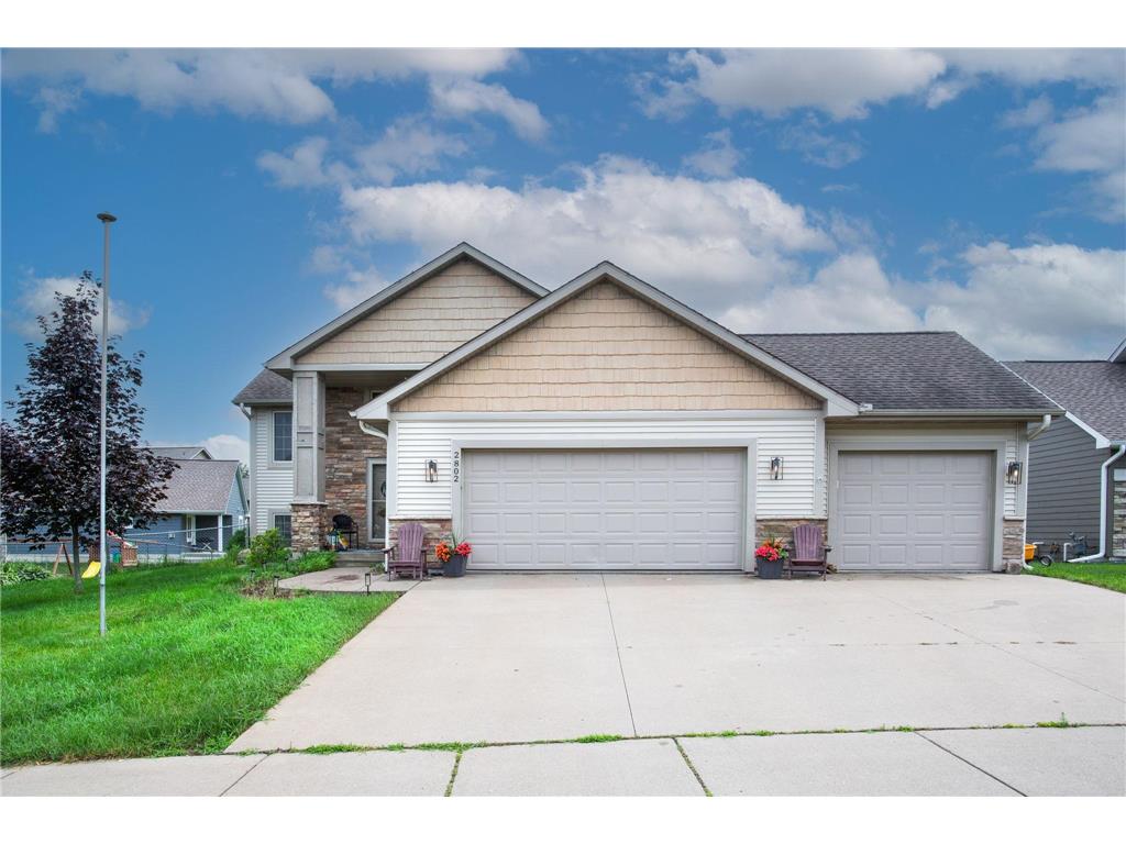 2802 Meadows Drive River Falls WI 54022 6538063 image1