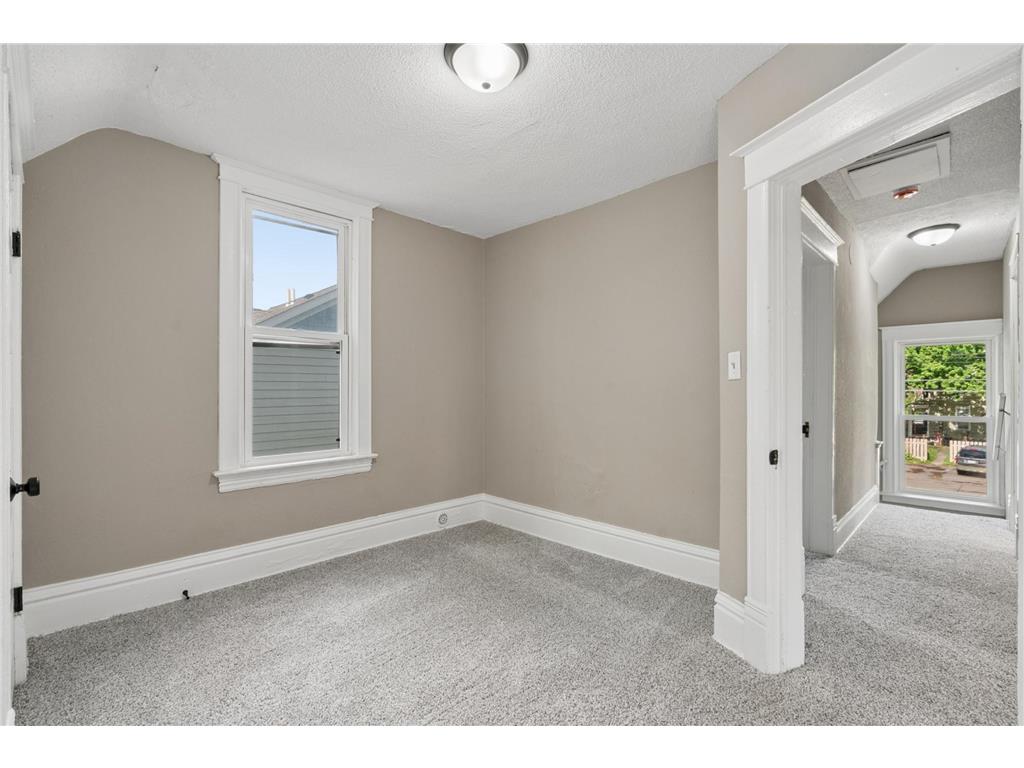 2803 Fremont Avenue N Minneapolis MN 55411 7084319 image13