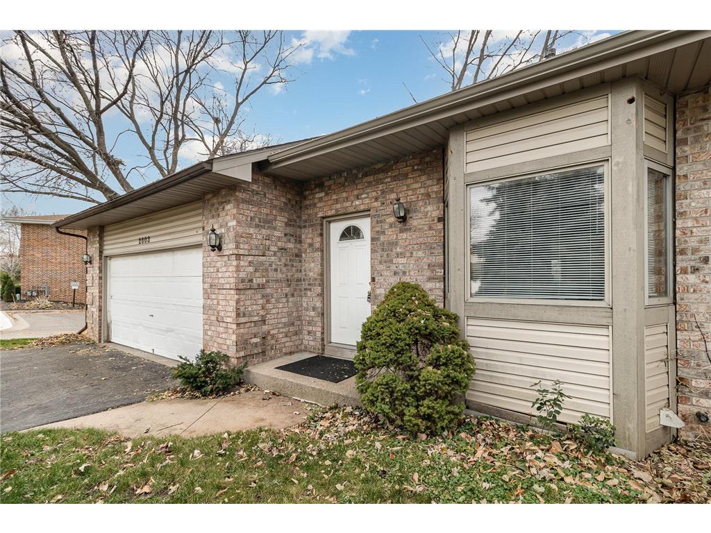 2803 Rolling Oak Road Burnsville MN 55337 6461544 image1