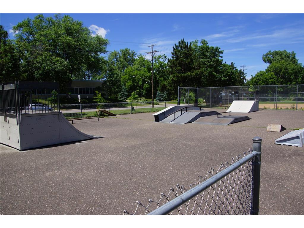 2804 37th Avenue S Minneapolis MN 55406 7081510 image35