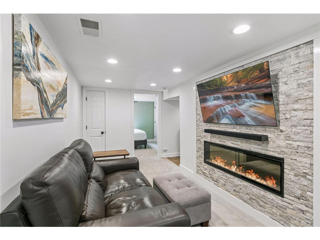 2804 Blackstone Avenue Saint Louis Park MN 55416 7080545 image17