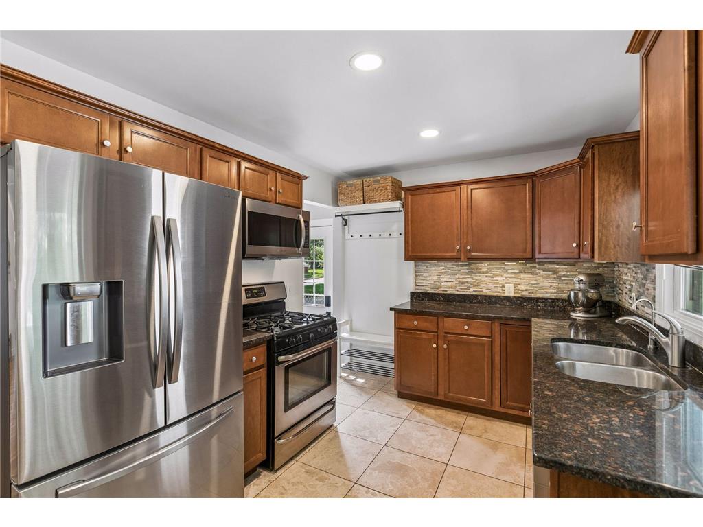 2804 Blackstone Avenue Saint Louis Park MN 55416 7080545 image5