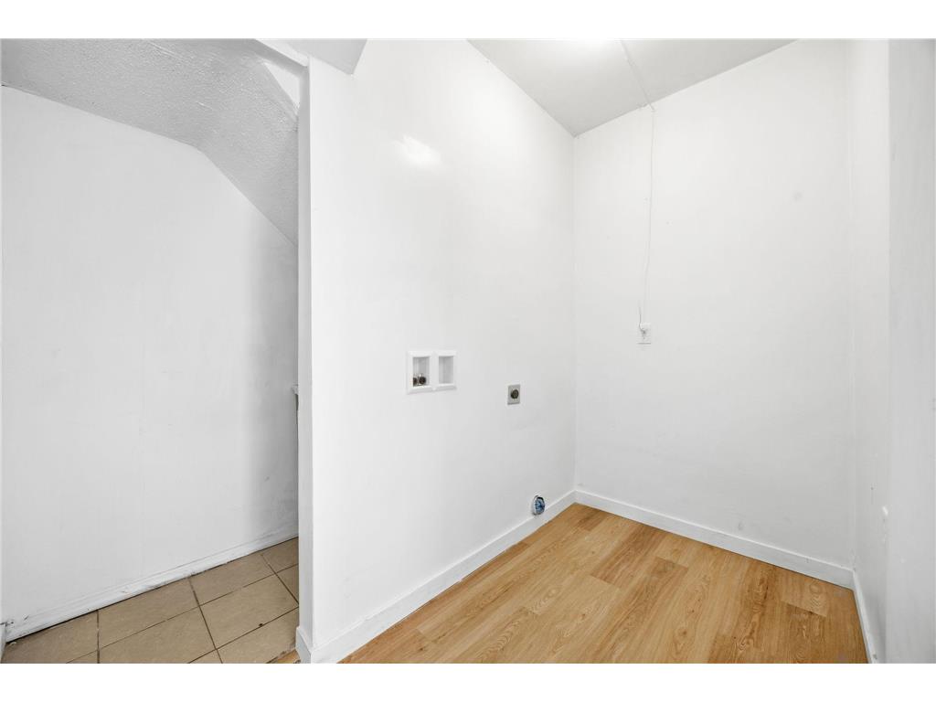 2804 Pillsbury Avenue S Minneapolis MN 55408 7050235 image11