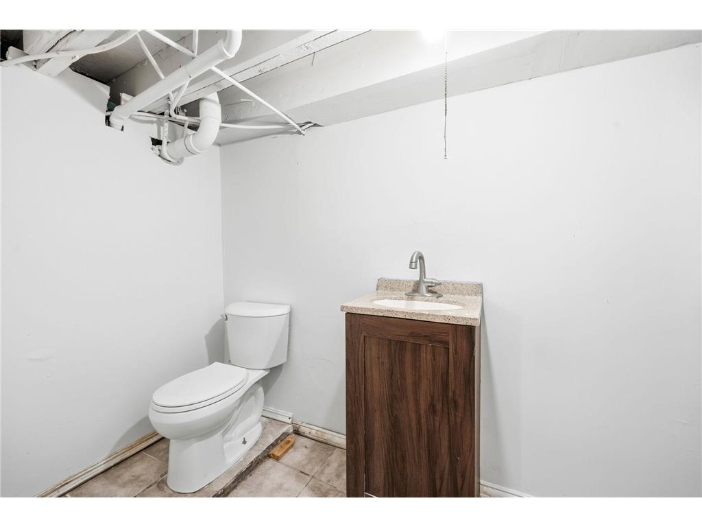 2804 Pillsbury Avenue S Minneapolis MN 55408 7050235 image16